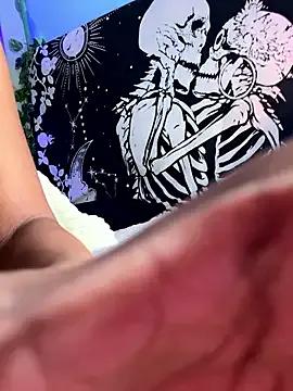 Freechat lilliiilliiillil on StripChat