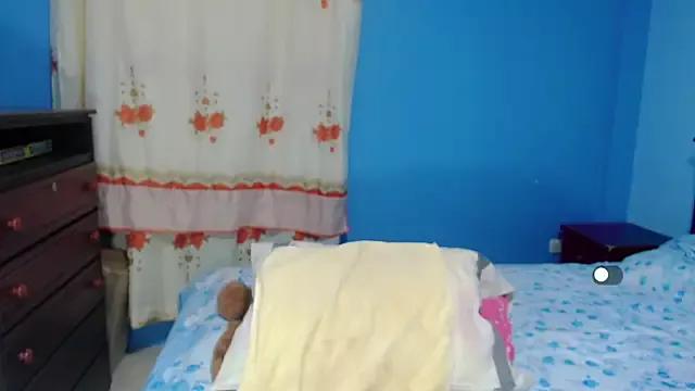 Lily_Benet1 on StripChat 