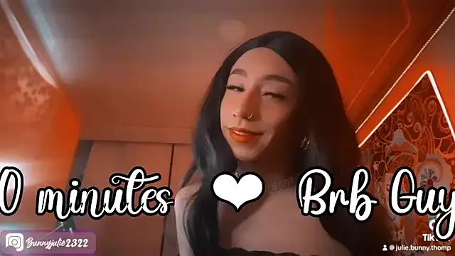 Littlebunny21 on StripChat