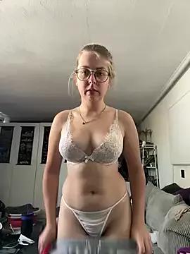 Freechat Livewithlucy on StripChat