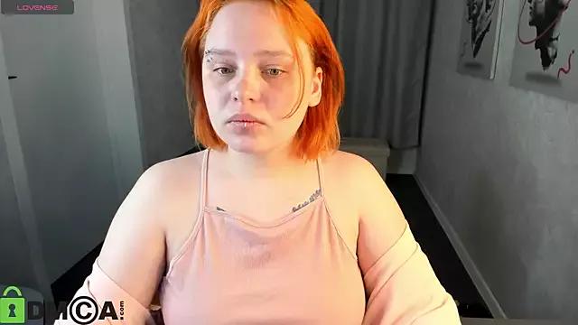 Looly_Rise on StripChat 