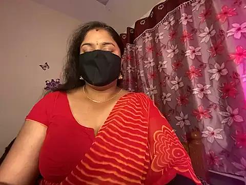 LouleyRanii on StripChat 