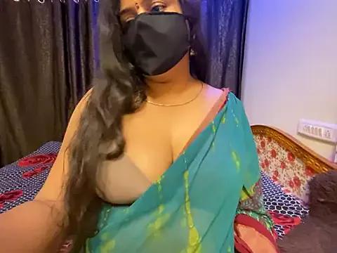 LouleyRanii on StripChat 