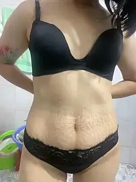 Lucci3012 on StripChat 