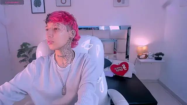 Luci_Rose on StripChat