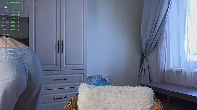 LucilleGlover on StripChat 