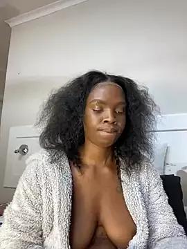 Freechat LuciousLips96 on StripChat