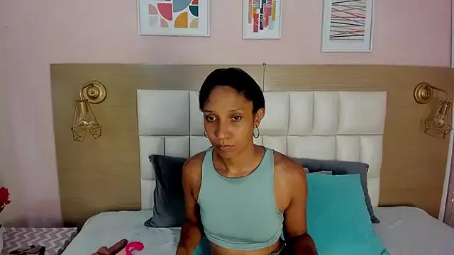 Lucy_Canel on StripChat 