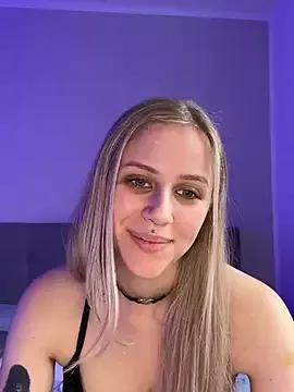 Freechat lunawolf21 on StripChat