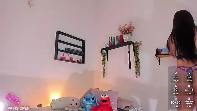 Maddy_rosse12 on StripChat