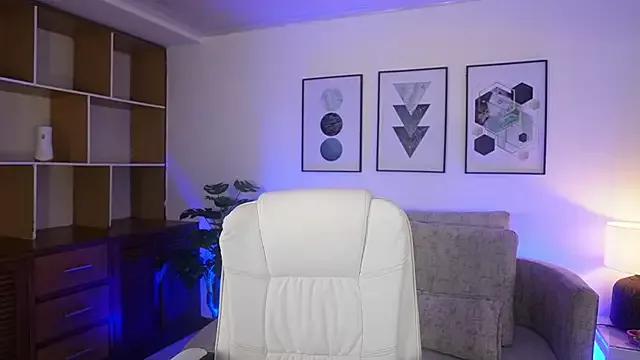 Freechat MaddyWattson on StripChat