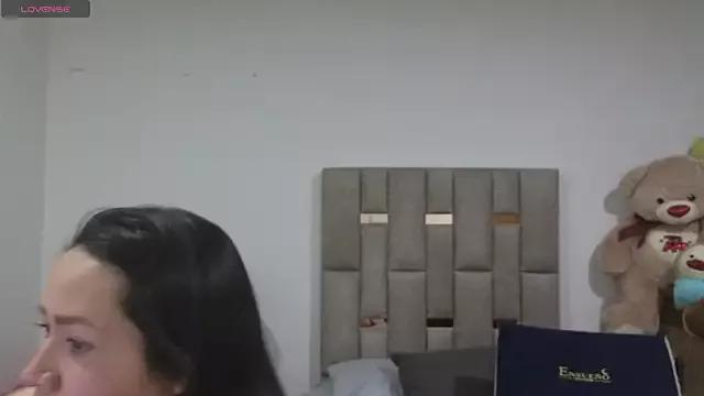 MaraDiaz11 on StripChat 