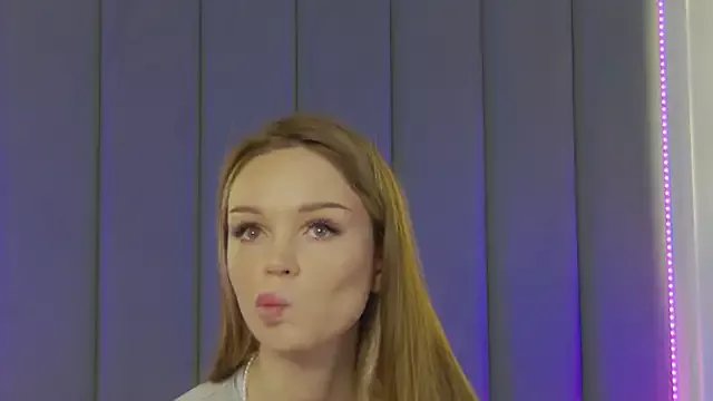 Freechat MarilynNova on StripChat