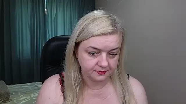 Mary_Mist on StripChat 