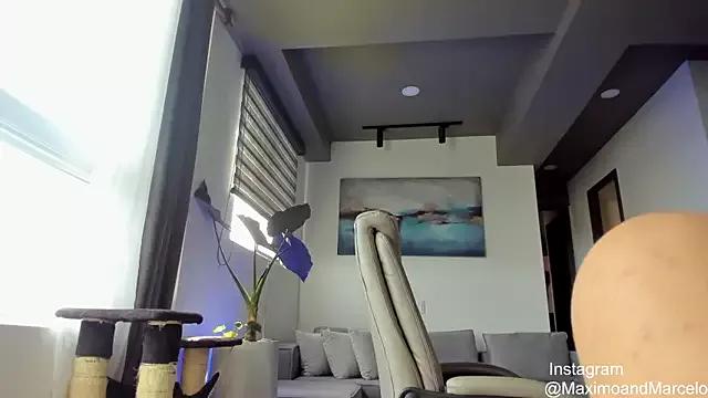 Maximo_Marcelo on StripChat