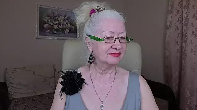 Maya_Mayflower on StripChat 