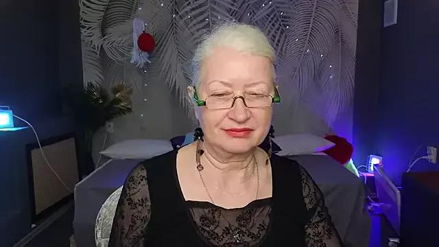 Maya_Mayflower on StripChat 