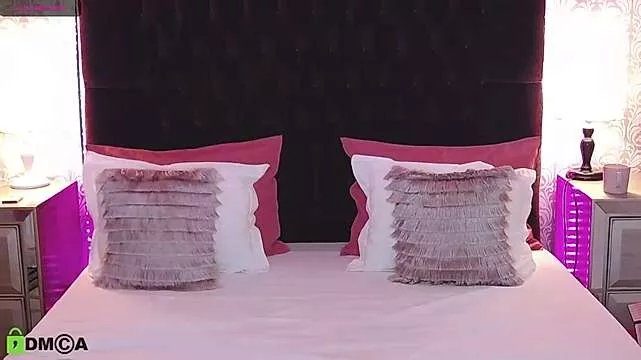 Freechat MeganHopeX on StripChat