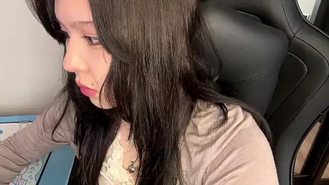 Freechat melana_love on StripChat