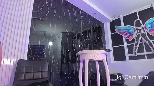 Mell_Saenz on StripChat 