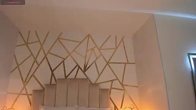 MiaAdams21 on StripChat 