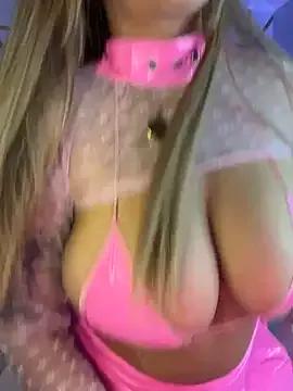 MiaAdams21 on StripChat 