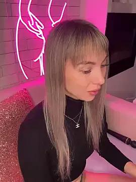 MiaMinx on StripChat 