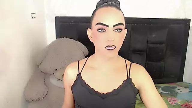 Michell_Queen on StripChat