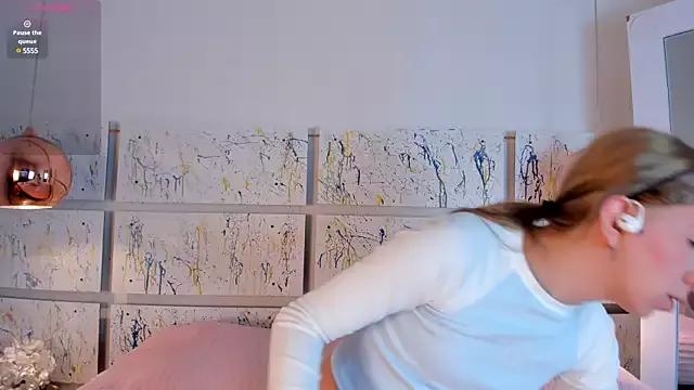 Freechat Miiaa_doll on StripChat