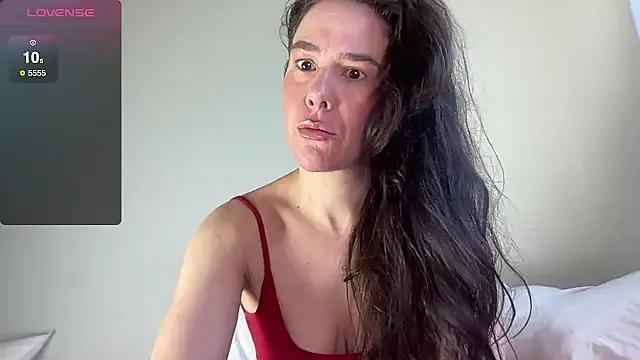 Freechat MilkyHoneyLullabies on StripChat