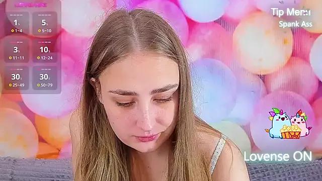 MilliStrii on StripChat 