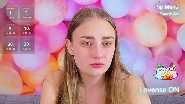 MilliStrii on StripChat 