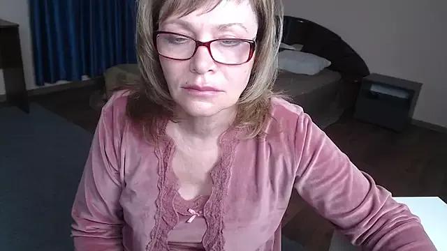 Miss_Moren on StripChat 