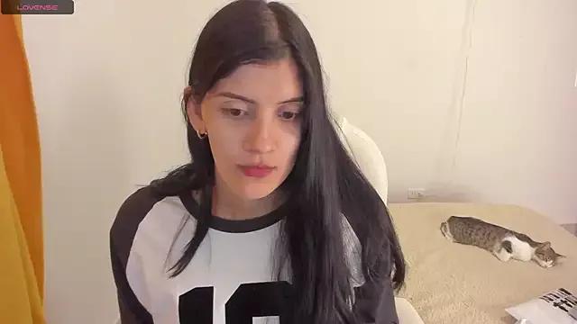 misstoya on StripChat 