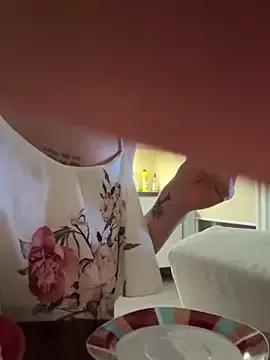 Missy_baby on StripChat