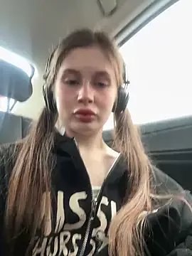 mmelicious on StripChat 