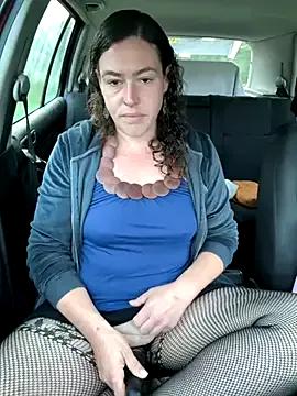 Nadja_Noir on StripChat