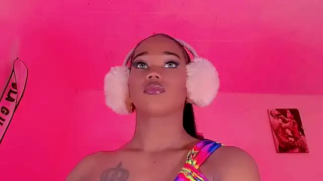 Freechat naomy__xx on StripChat