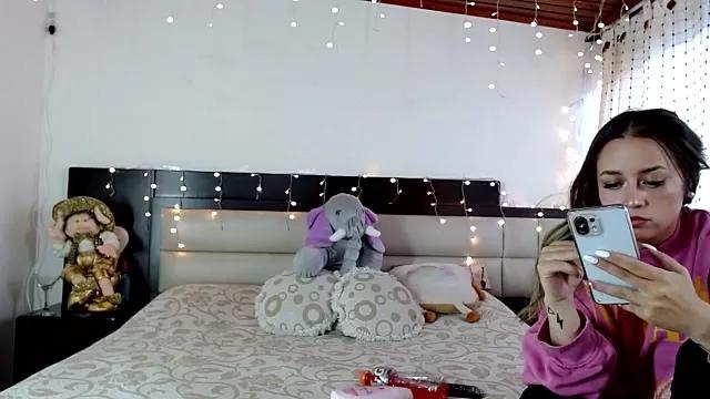 Natalia_Suarez on StripChat