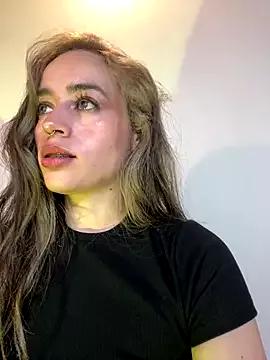 Natalia_Suarez on StripChat