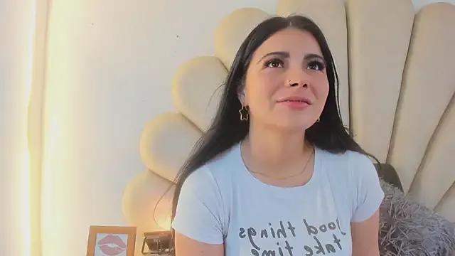 Natasha__Blue on StripChat 