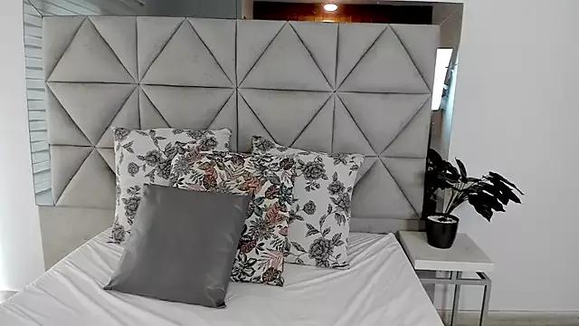 nina_pons on StripChat