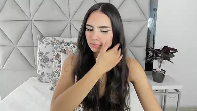 nina_pons on StripChat