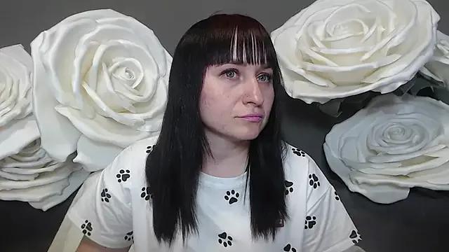 NinaFlawlees on StripChat