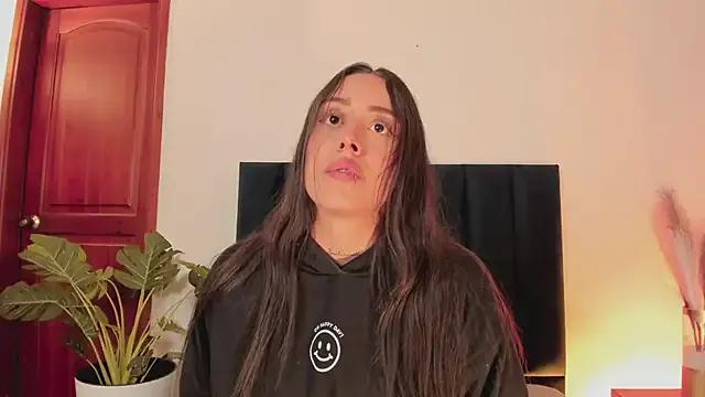 NoraDasilva on StripChat