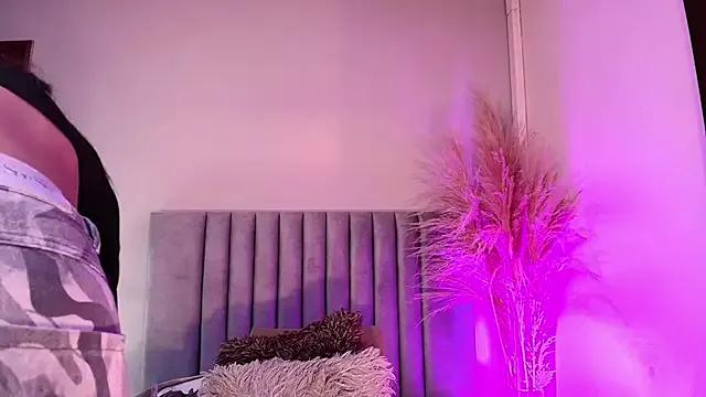 NoraDasilva on StripChat