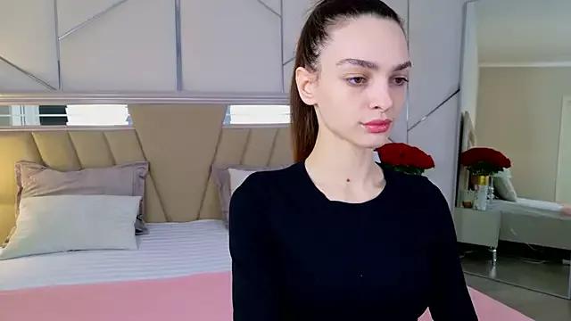 NoraEsther on StripChat 