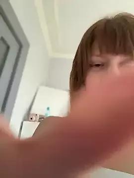 Oopsfoxy on StripChat