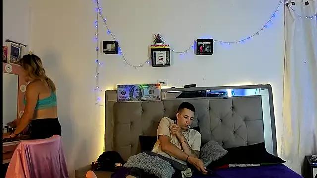 Freechat parejacaliente20154 on StripChat