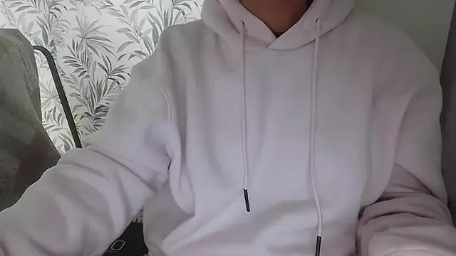 Freechat parismira on StripChat